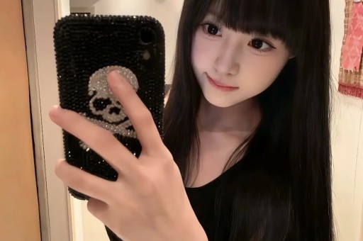 郑合惠子签了杨幂家的公司热搜爆了其实这事真没那么玄 郑合惠子签了杨幂家的公司热搜爆了其实这事真没那么玄